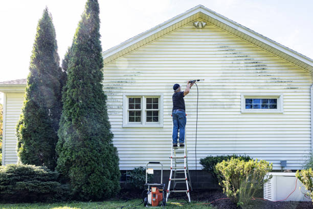 Best Garage Pressure Washing  in Salina, KS